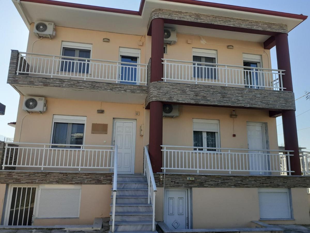 弗拉斯纳Polis΄ House公寓 外观 照片